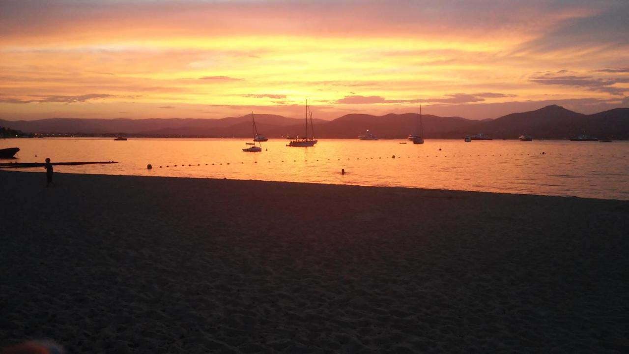 Villa Playa Del Sol -B4 Saint Tropez Bagian luar foto