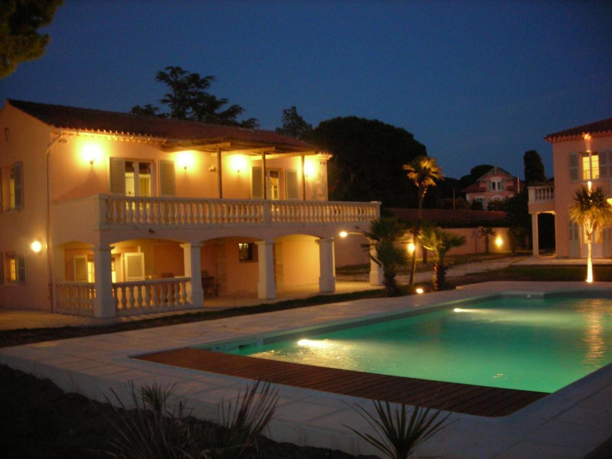 Villa Playa Del Sol -B4 Saint Tropez Bagian luar foto